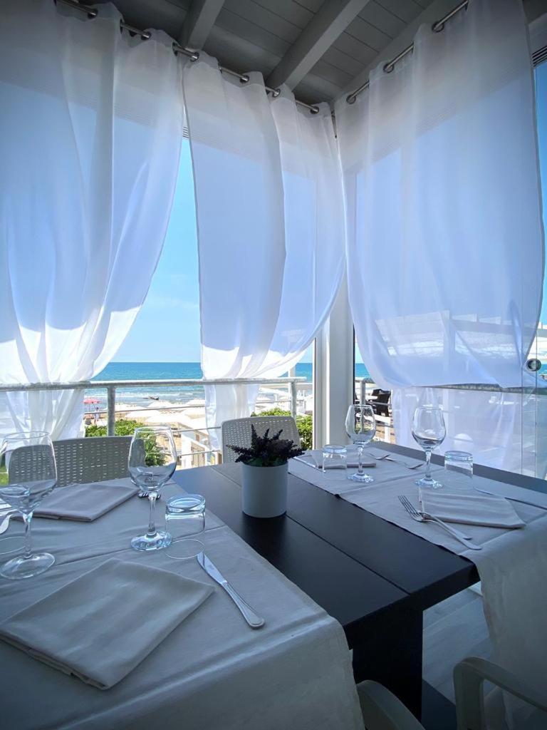 Hotel Sirenetta Anzio Esterno foto